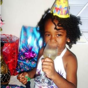 Meet your Posher, Latania